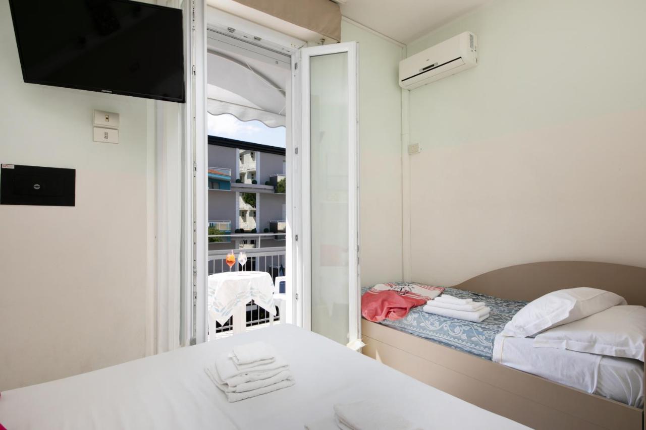 B&B Villa Madana Римини Экстерьер фото