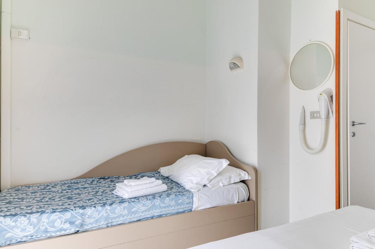 B&B Villa Madana Римини Экстерьер фото